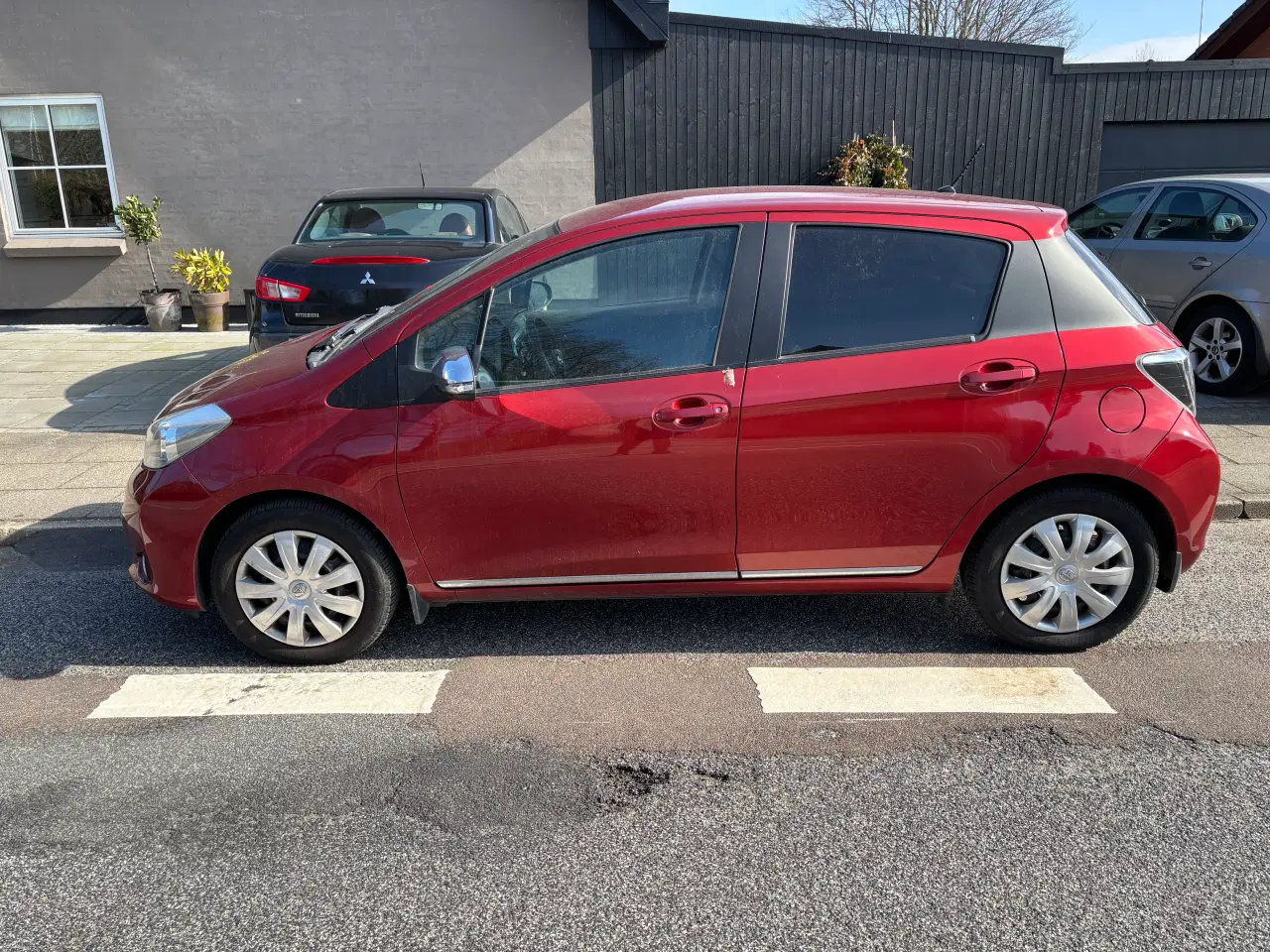 Billede 6 - Yaris med få KM