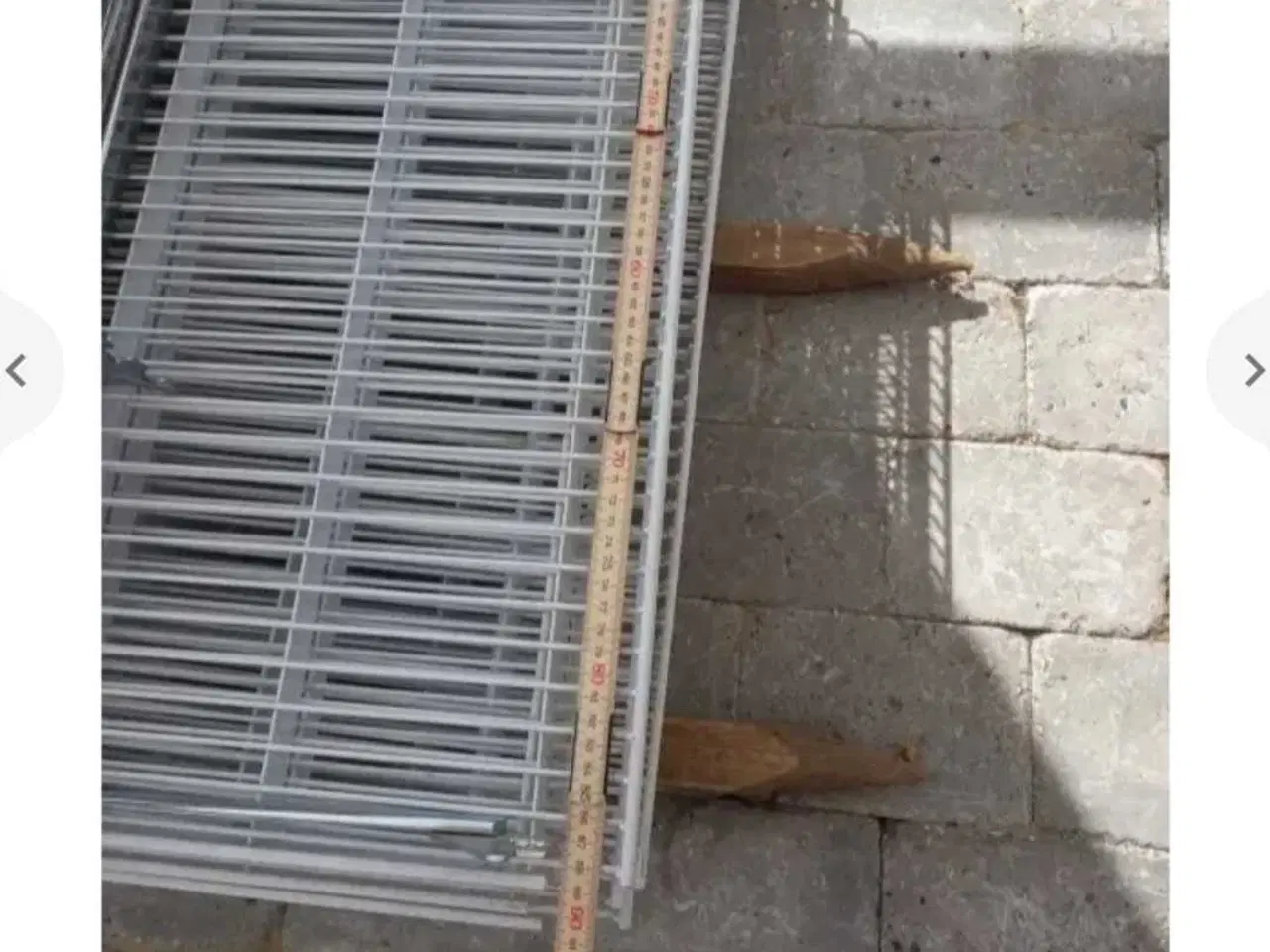 Billede 1 - Vægophæng  reol  sælges 