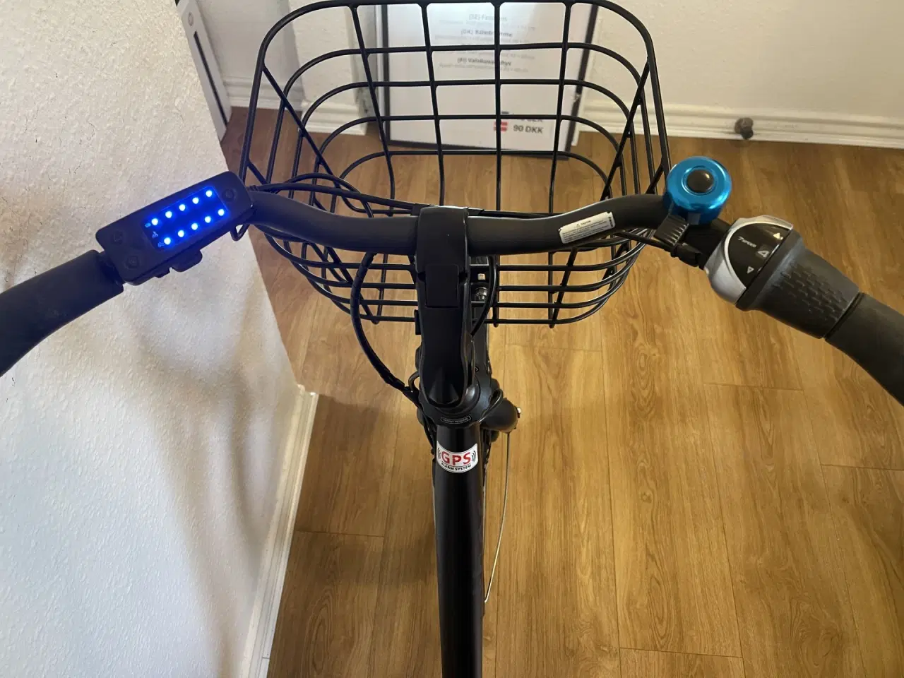 Billede 4 - flot winther superbe dame elcykel 26"  7 gear. 