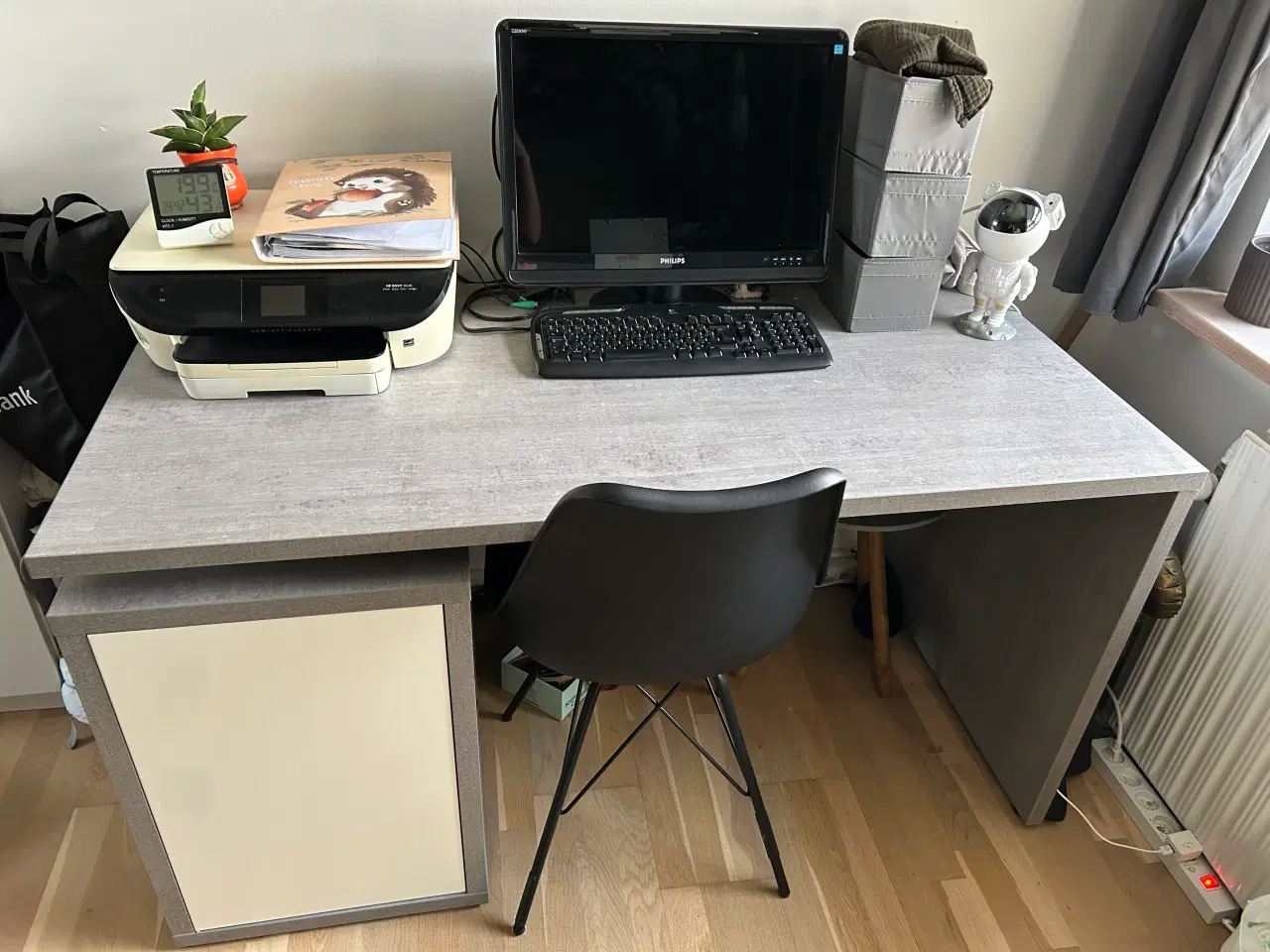 Billede 3 - Skrivebord i betonlook 