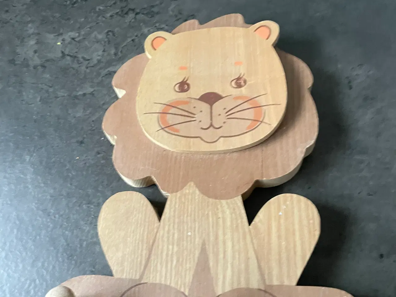 Billede 1 - Knagerække løve til børn 