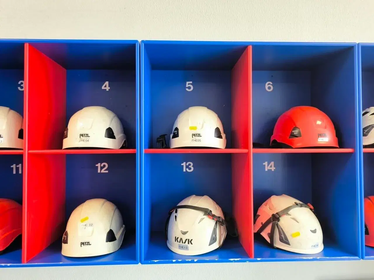 Billede 3 - 16 stk. hjelme