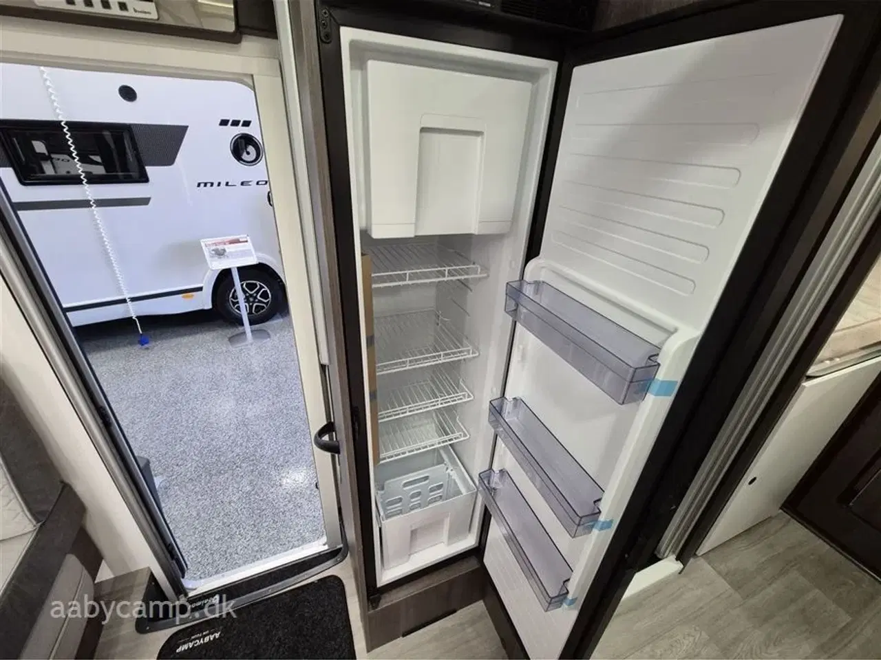 Billede 10 - 2026 - Benimar Tessoro 463   Topudstyret Familie camper