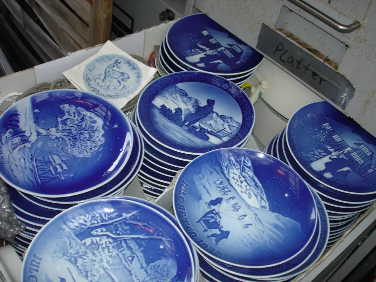 Billede 1 - Juleplatter R/C. og B/G. samt Morsdag.