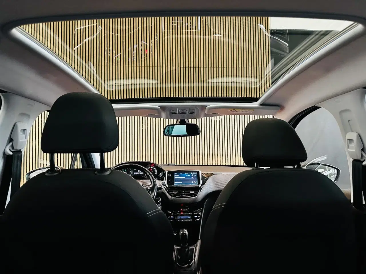 Billede 9 - Peugeot 208 1,5 BlueHDi 100 Allure Sky