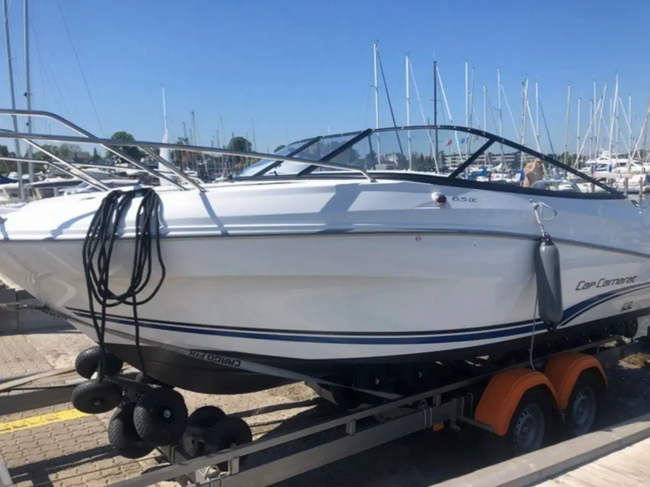 Billede 17 - Jeanneau 6.5 DC - 175 HK Yamaha/Udstyr