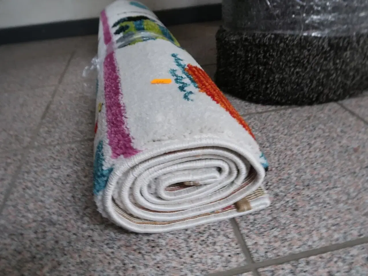 Billede 2 - Gulvtæppe POLYTUFT Standard 100