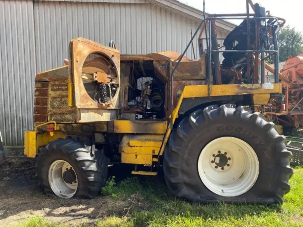 Billede 1 - New Holland FX40 Sælges i dele/For parts