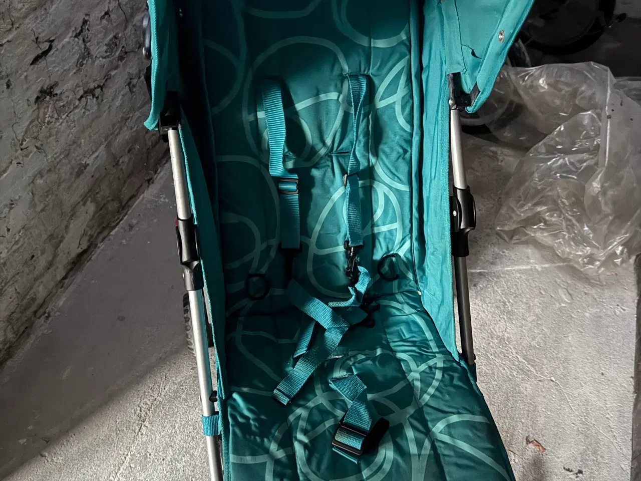 Billede 4 - Paraplyklapvogn der kan lægges helt ned. 