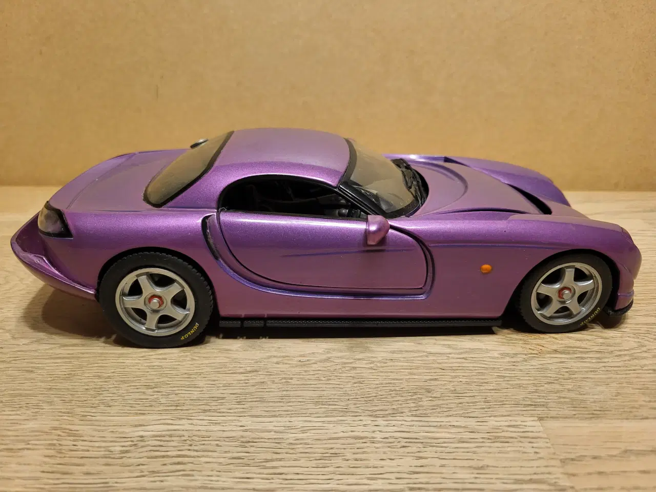 Billede 1 - Modelbil. TVR SPEED 12 (1998) Mattel. Skala 1/18.