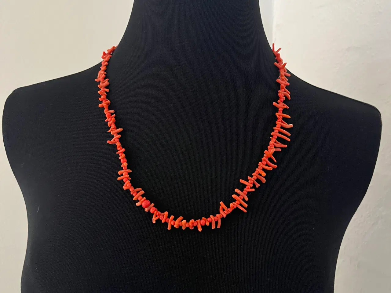 Billede 1 - Halskæde koral