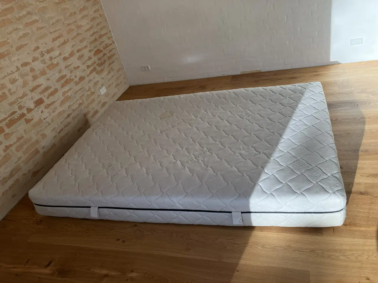 Billede 1 - Springmadras 140 cm