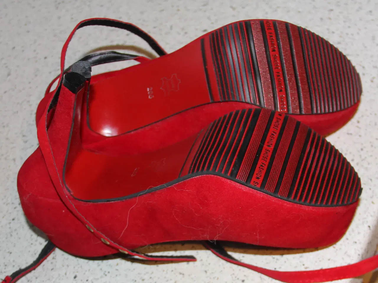 Billede 4 - højhælede sko sælges