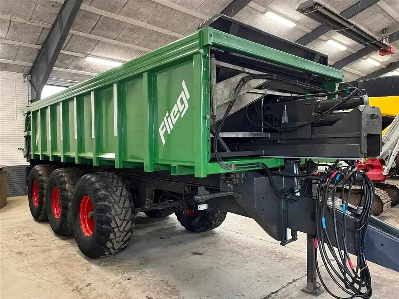 Billede 14 - Fliegl Den helt unikke Dumpervogn med afskub