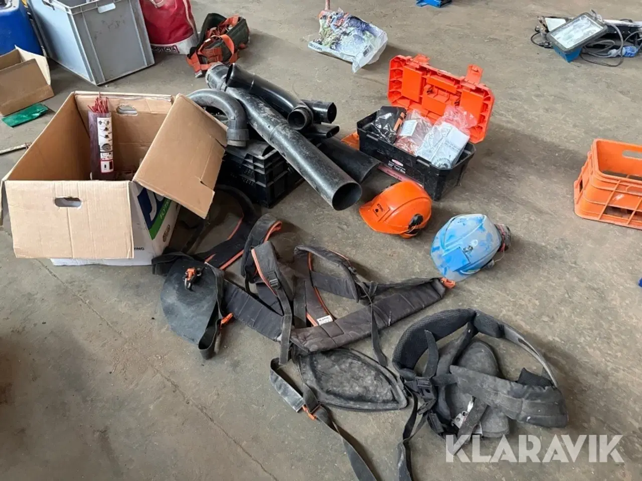 Billede 1 - Parti af udstyr til grønnearealer Stihl