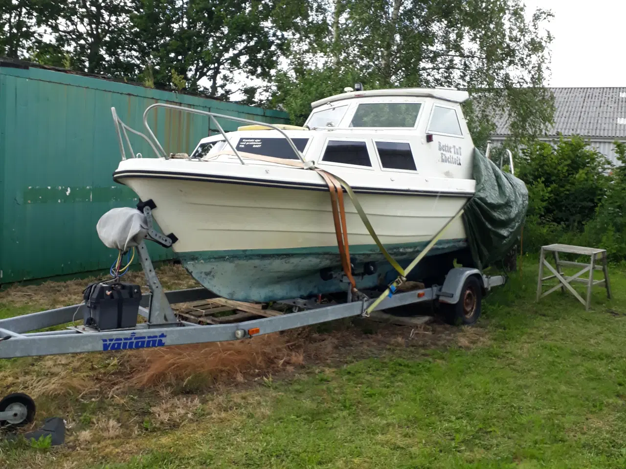 Billede 2 - Ældre EME 22" Motorbåd, m. Bådtrailer og spil. 