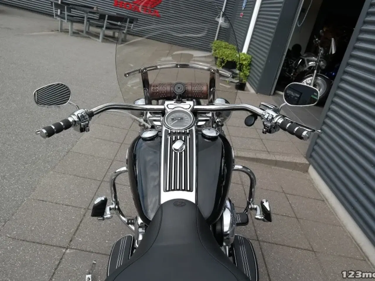Billede 21 - Harley-Davidson FLHRC Road King Classic MC-SYD       BYTTER GERNE