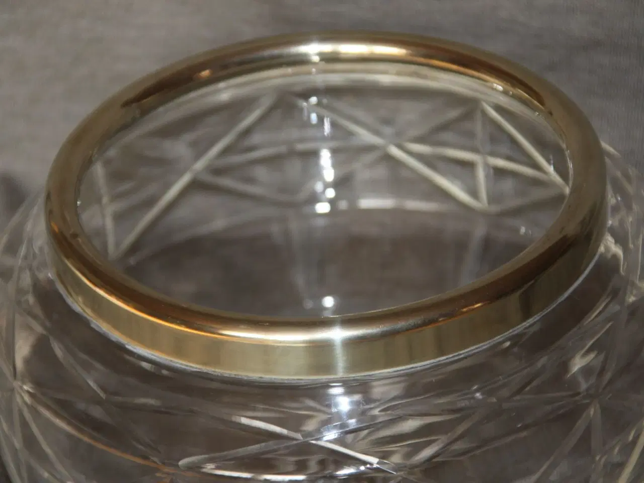 Billede 3 - Smuk gammel glasskål med sølvkant 
