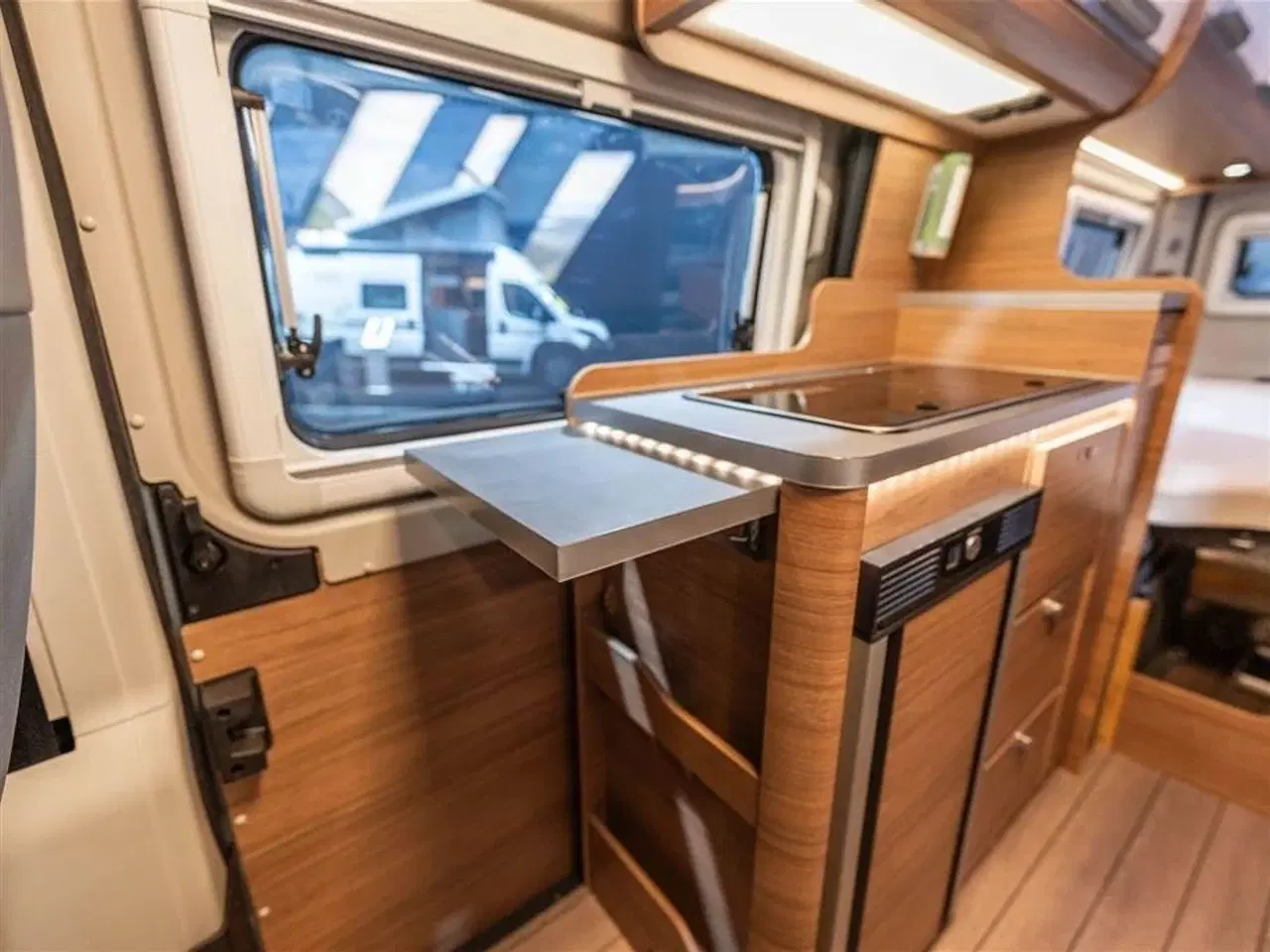 Billede 10 - 2026 - Knaus Boxlife 600 ME Platinum Selection   van under 6 meter med langsgående seng