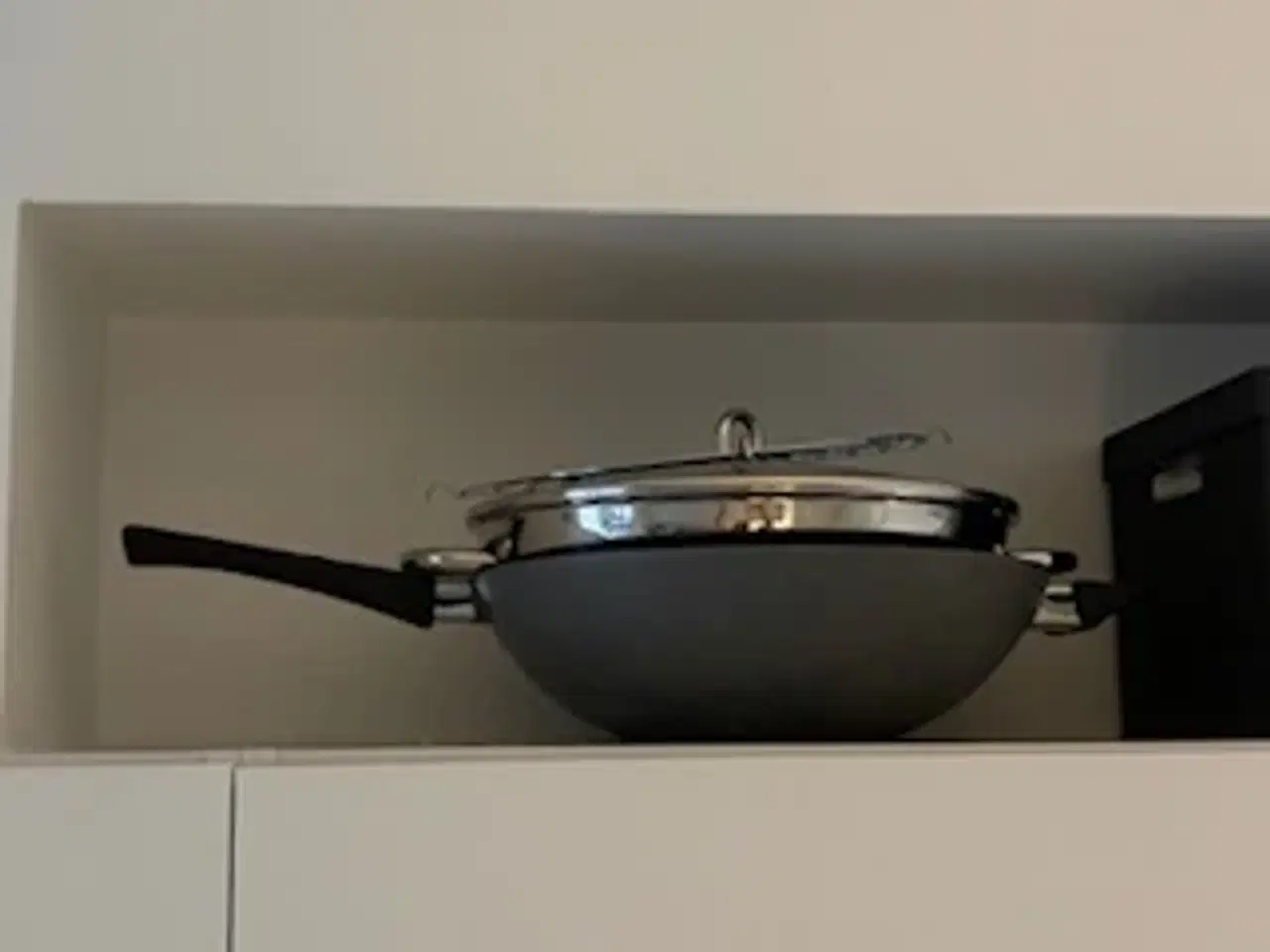 Billede 2 - Flot wokgryde og gryde med låg