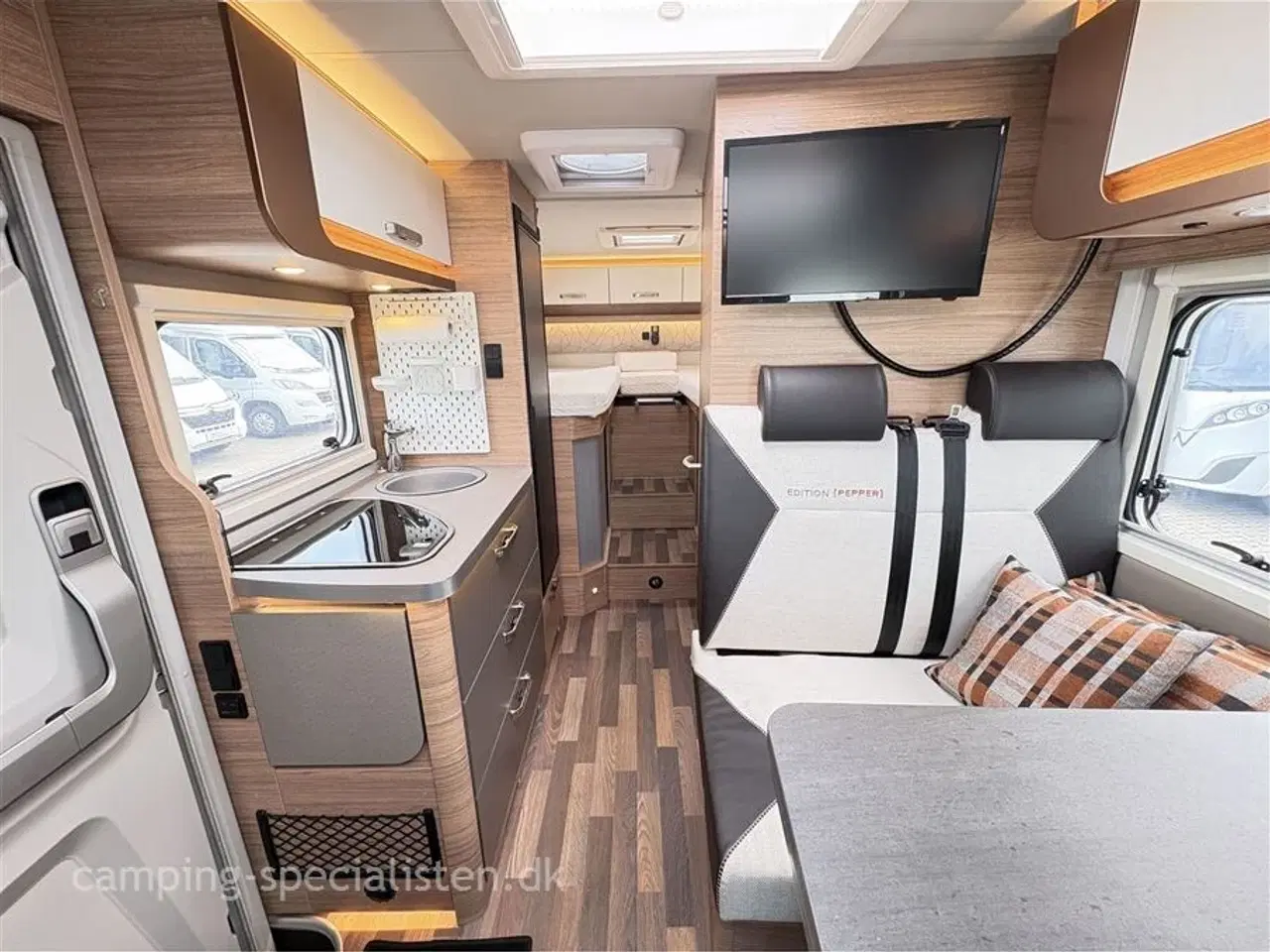 Billede 9 - 2024 - Weinsberg CaraCompact 640 MEG MB Pepper   Weinsberg Pepper 640 MEG MB 2024 - Kan ses nu hos Camping-Specialisten.dk