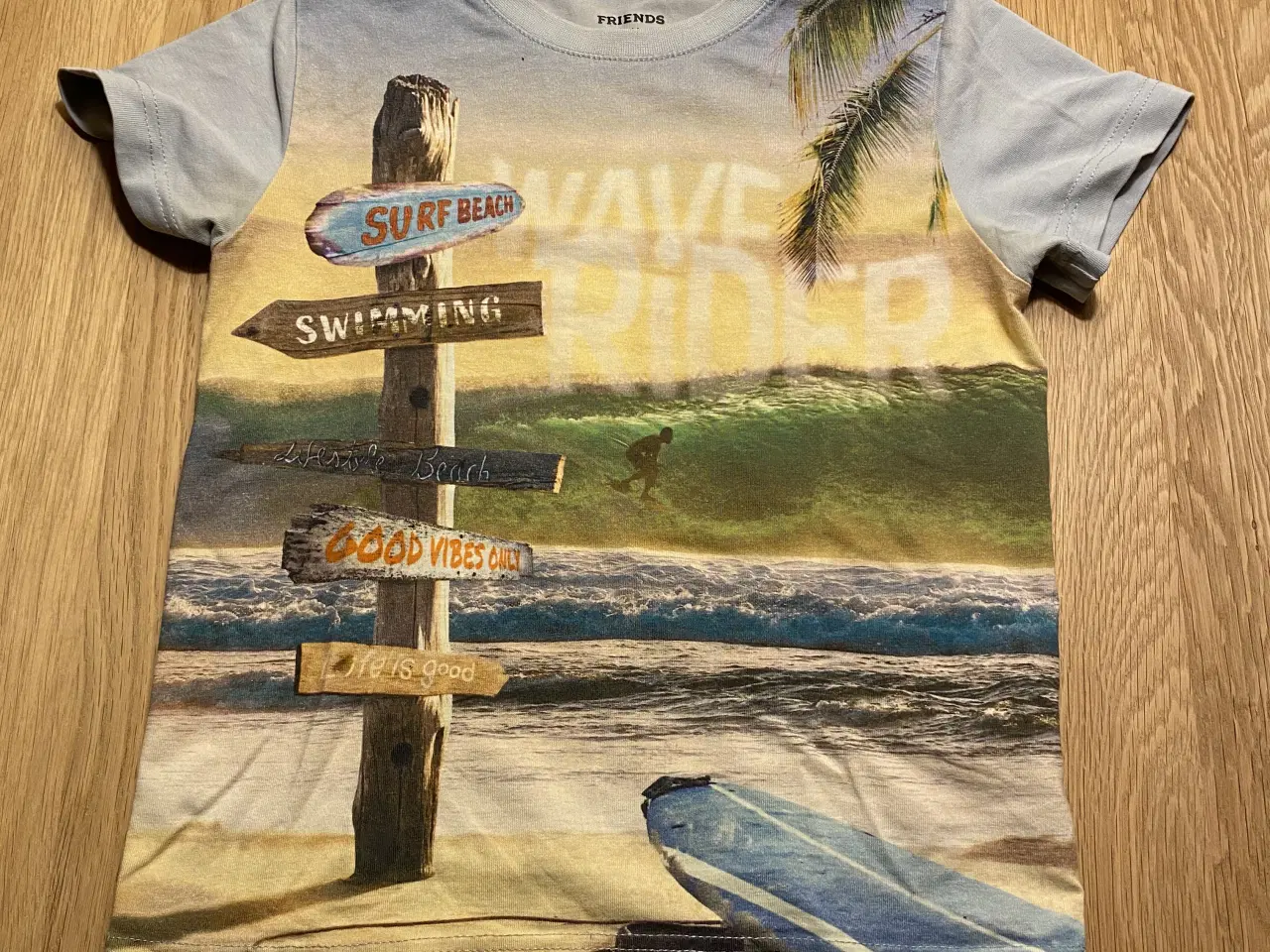 Billede 8 - Skjorte, sorte bukser, vest 110, Hummel jakke 110