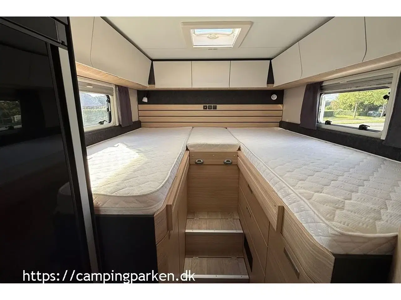 Billede 11 - 2022 - Hobby Optima De Luxe T 65 GE   Populær indretning med enkeltsenge fra Hobby til en skarp pris!