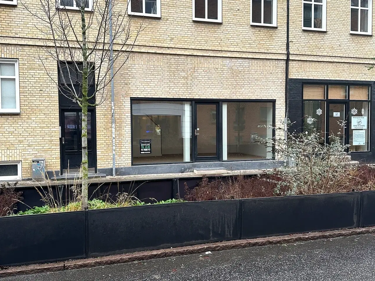 Billede 2 - Moderniseret klinik- eller butikslejemål i Vestbyen