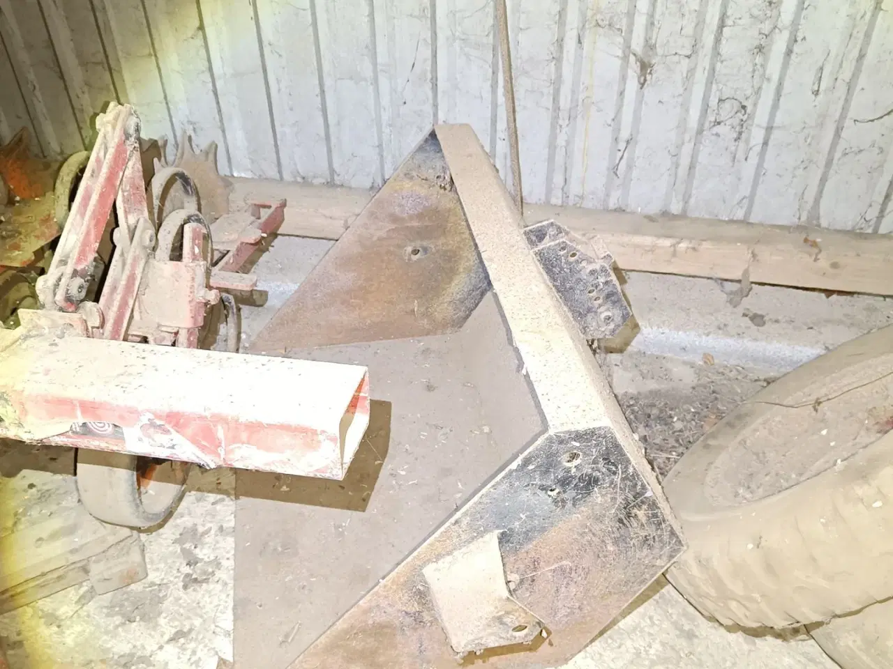 Billede 2 - - - - - - - med gyrobeslag