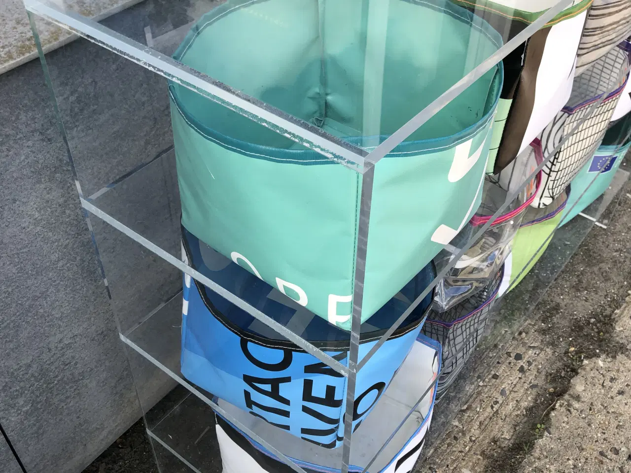 Billede 3 - Akryl reol