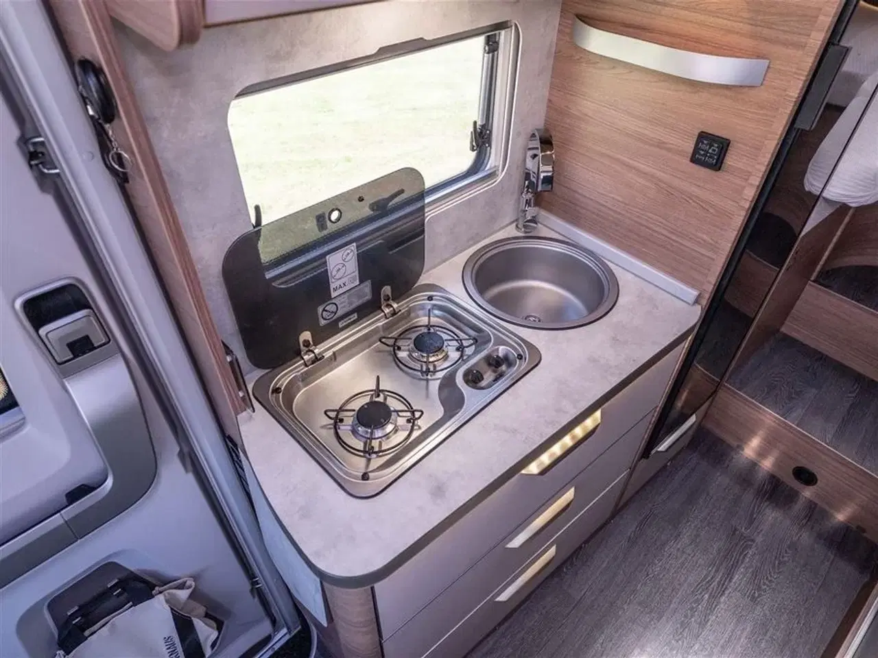 Billede 35 - 2023 - Knaus Vansation 640 MAN VAN TI MEG   Bedst kørende autocamper.