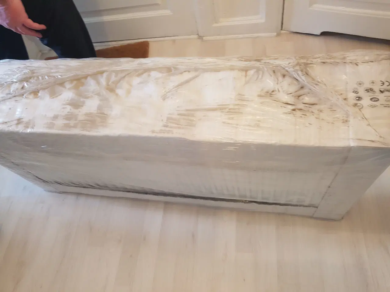 Billede 2 - Radiator, stor hvid farve, NY