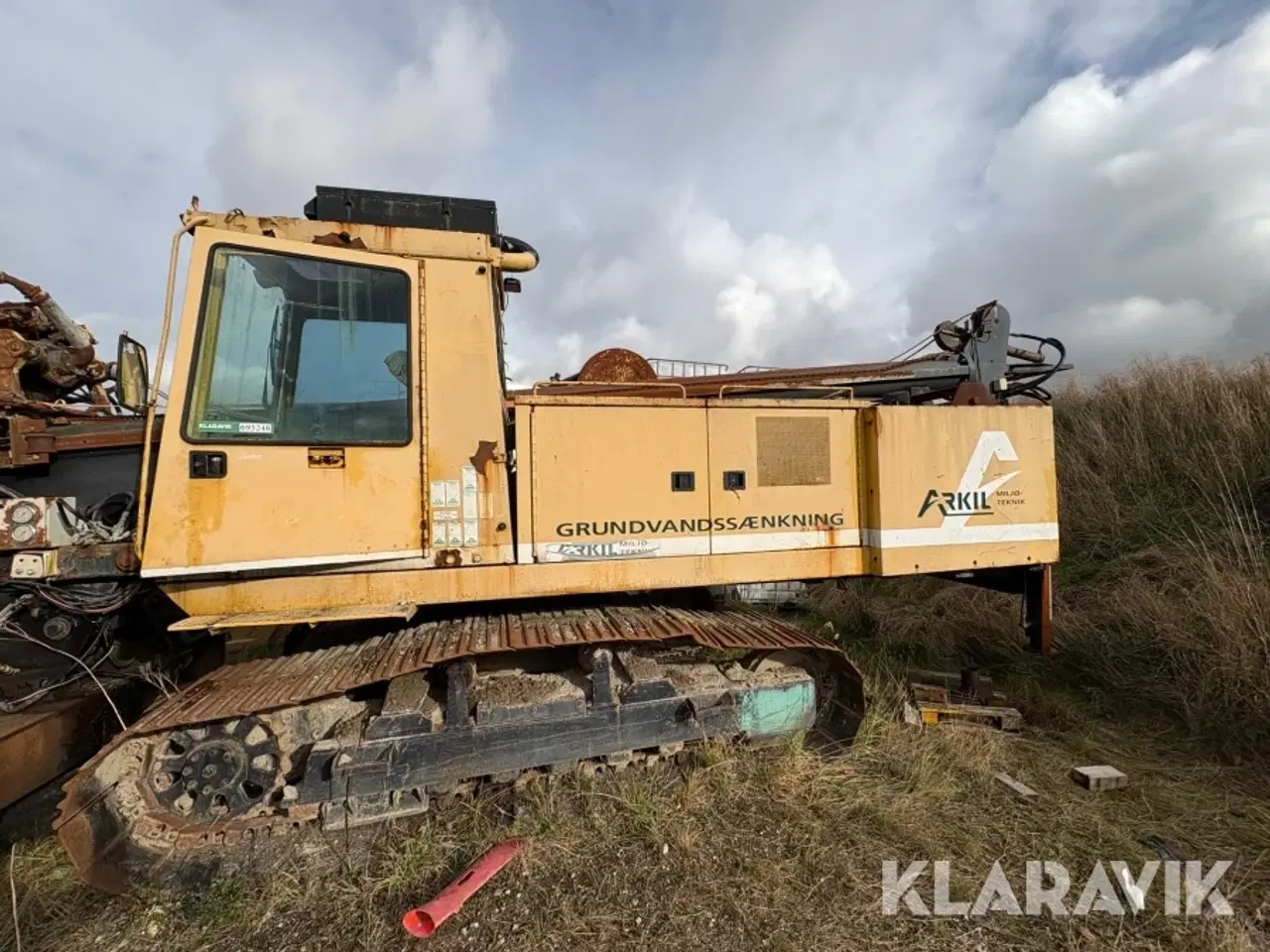 Billede 3 - Gravemaskine Caterpillar 219 ombygget med Knebel boretårn og Fassi kran