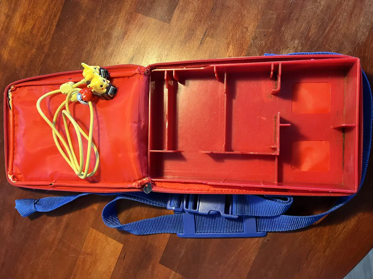 Billede 3 - Pokemon Pikachu skuldertaske med linkkabel 