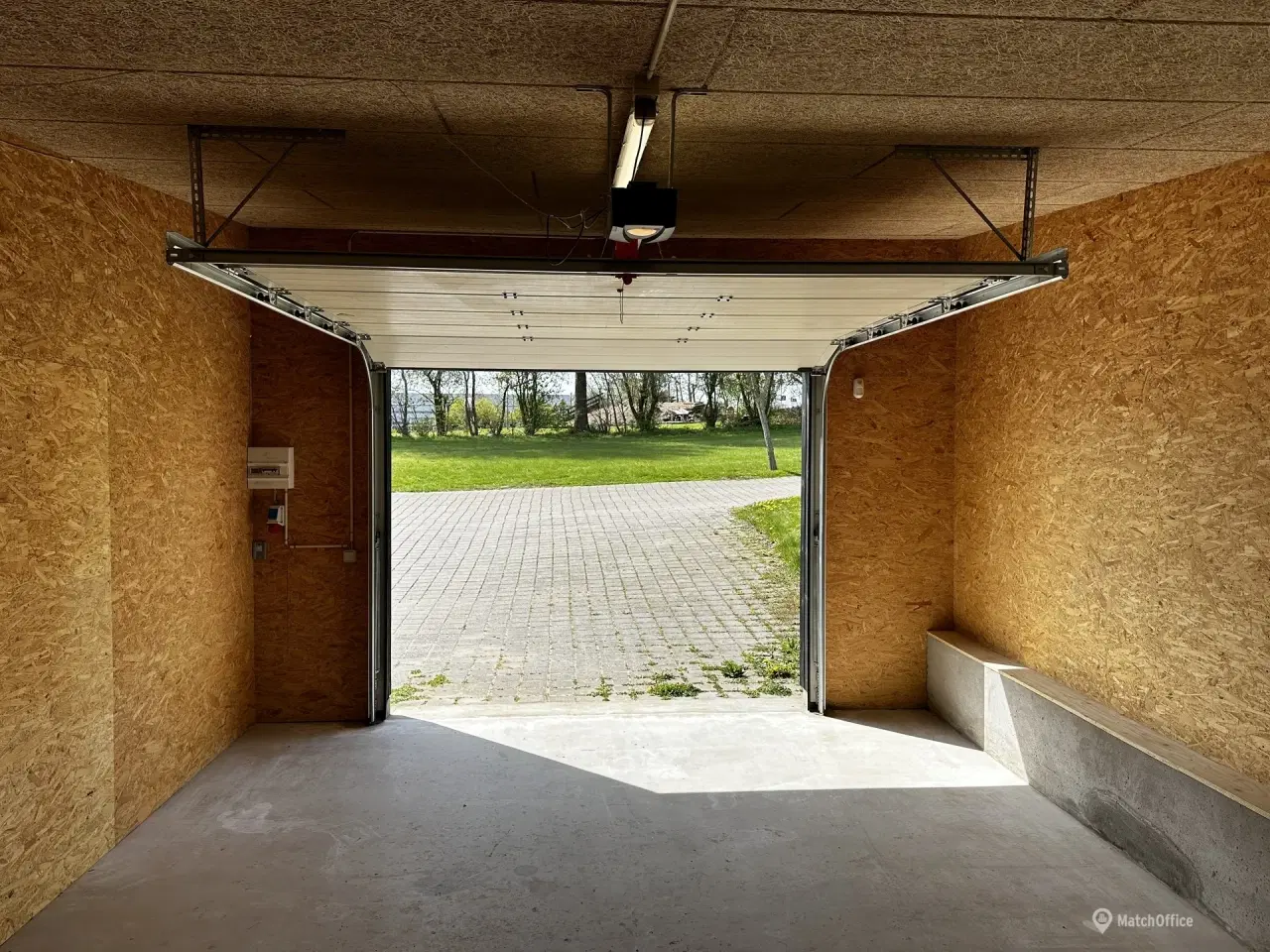 Billede 2 - STOR ISOLERET GARAGE /LAGER / VÆRKSTED / HOBBYRUM