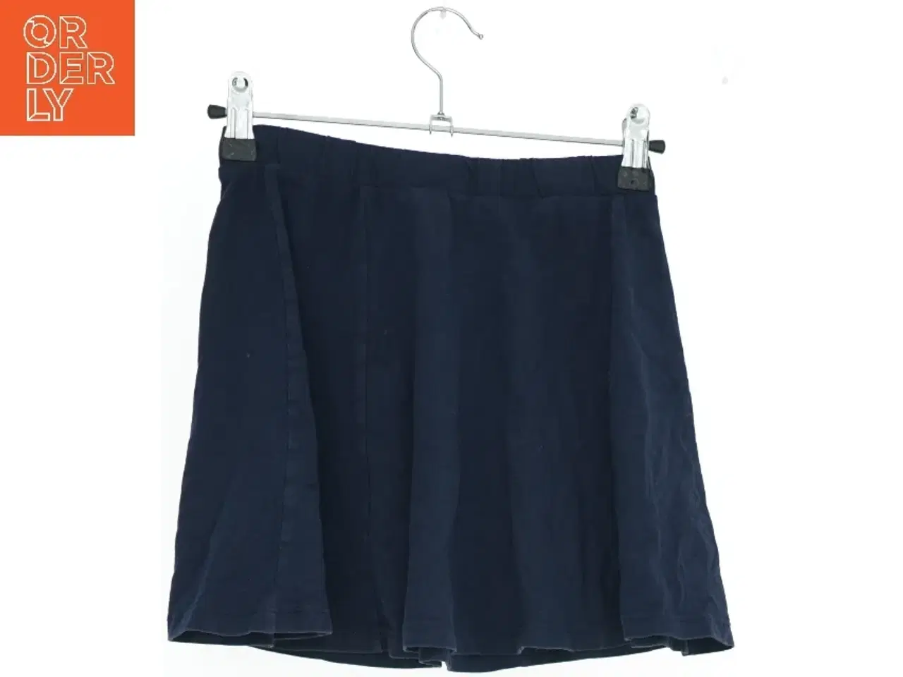 Billede 2 - Kort nederdel fra H&M (str. 140)