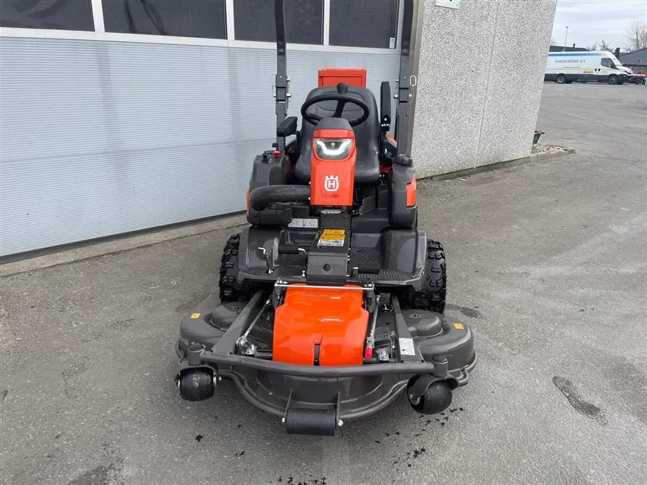 Billede 3 - Husqvarna P524 XR fjernstyret 122cm klipper