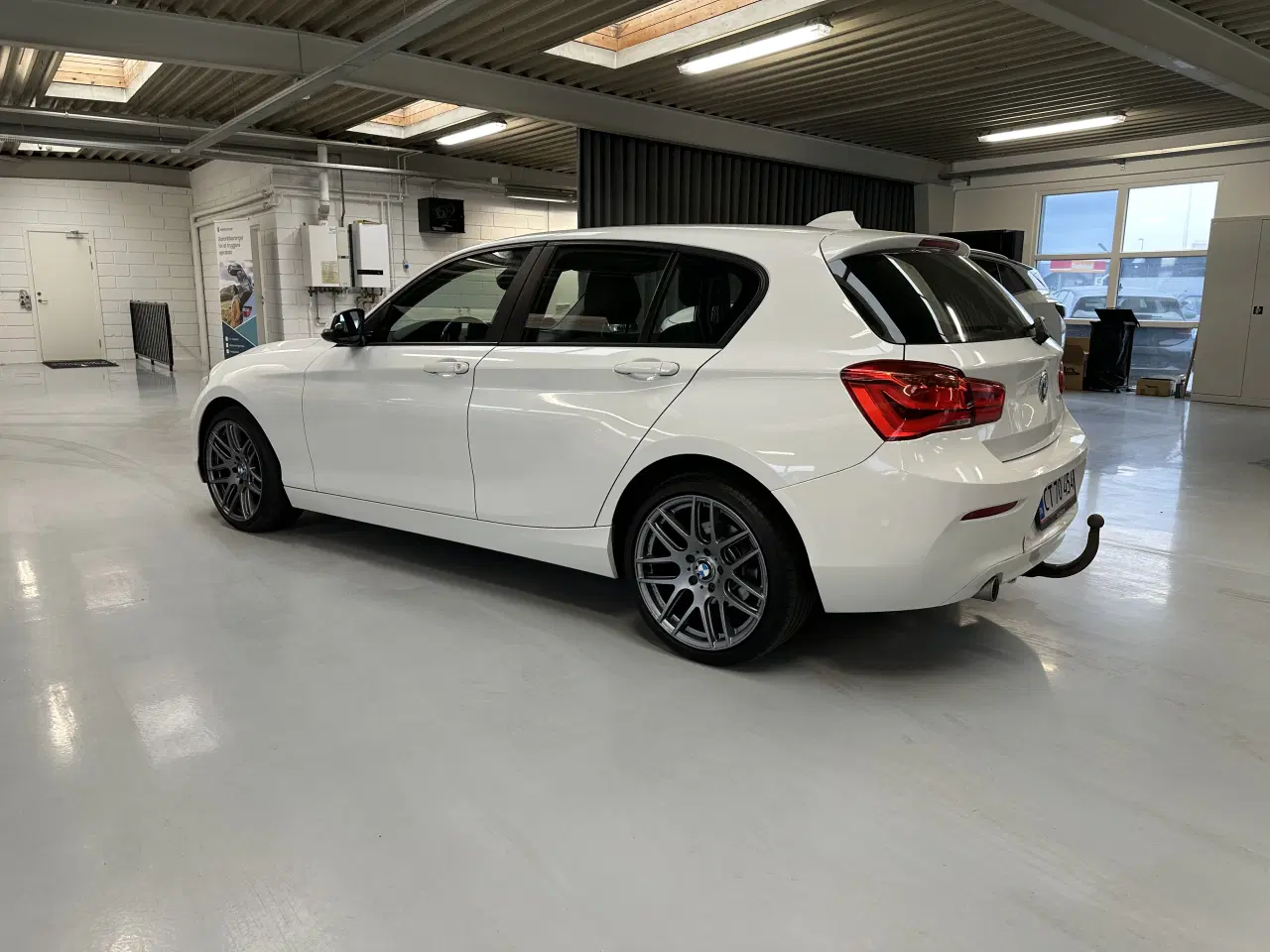Billede 2 - BMW 118d NYSYNET!