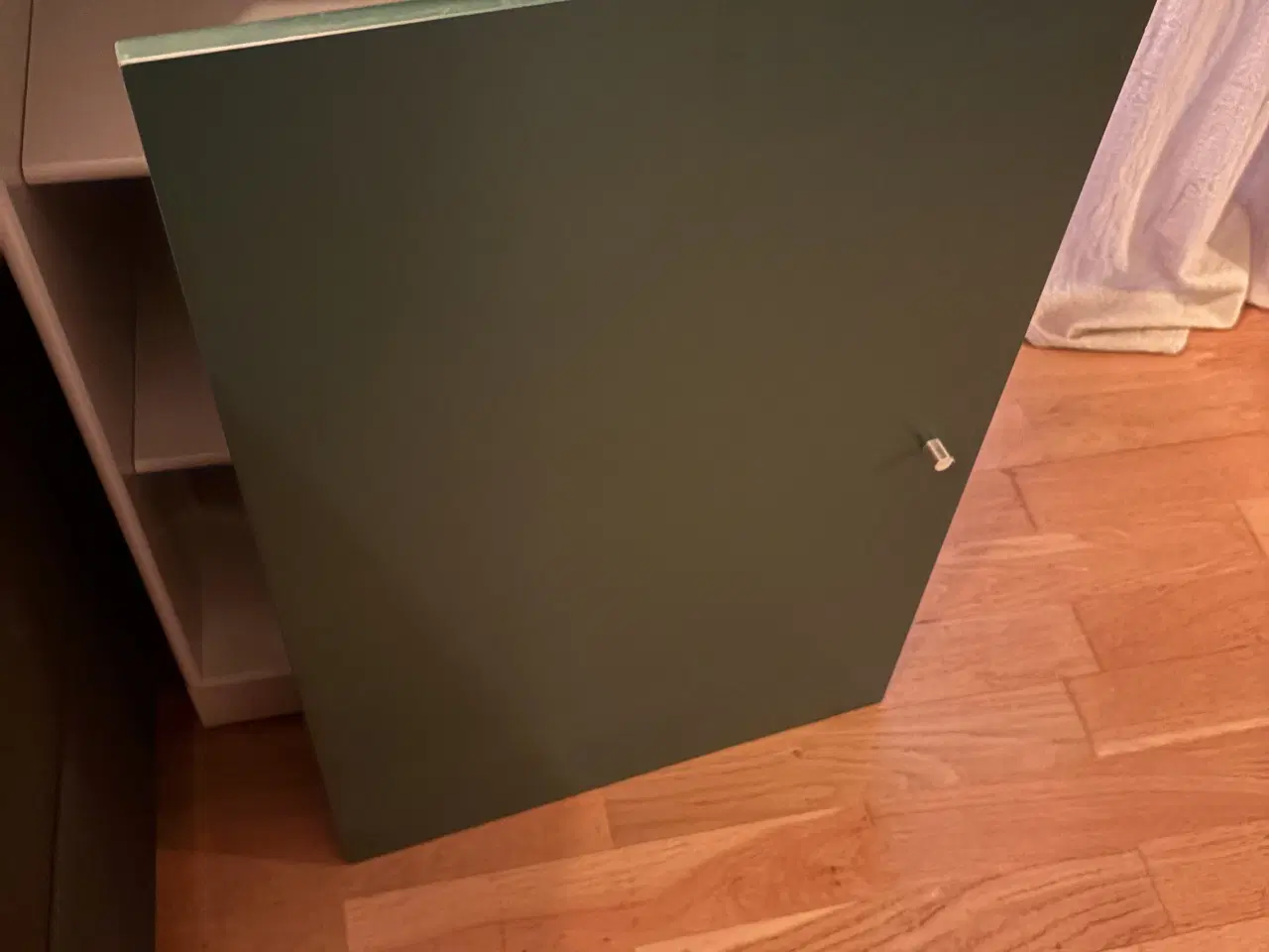 Billede 5 - Montana reoler, sokler og låge 