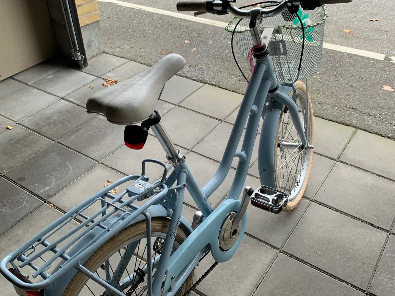 Billede 4 - Pige cykler 20 tomme fin nesten ny ikke megetbrugt