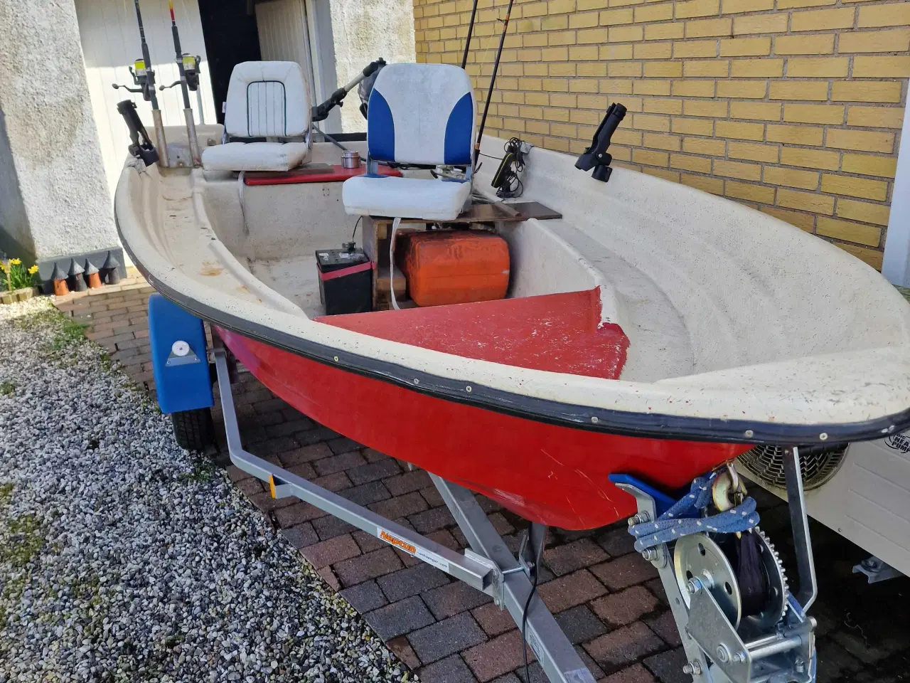 Billede 1 - Jolle til fiskeri