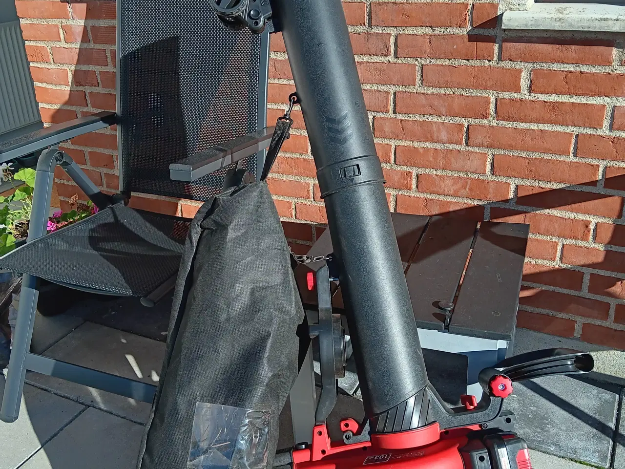 Billede 2 - Løvblæser/Suger