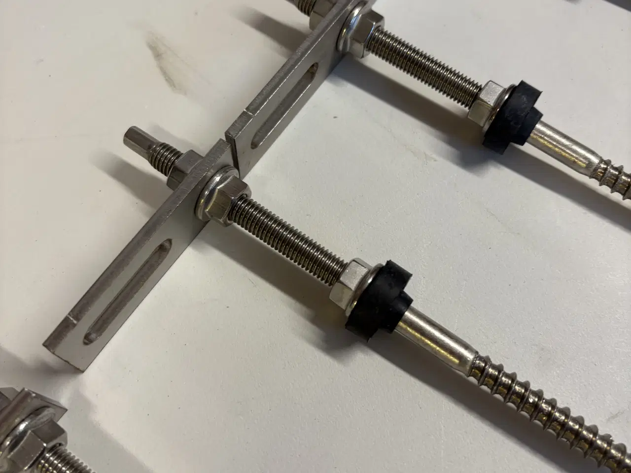 Billede 1 - 200 mm stokskruer til solcelle skinner