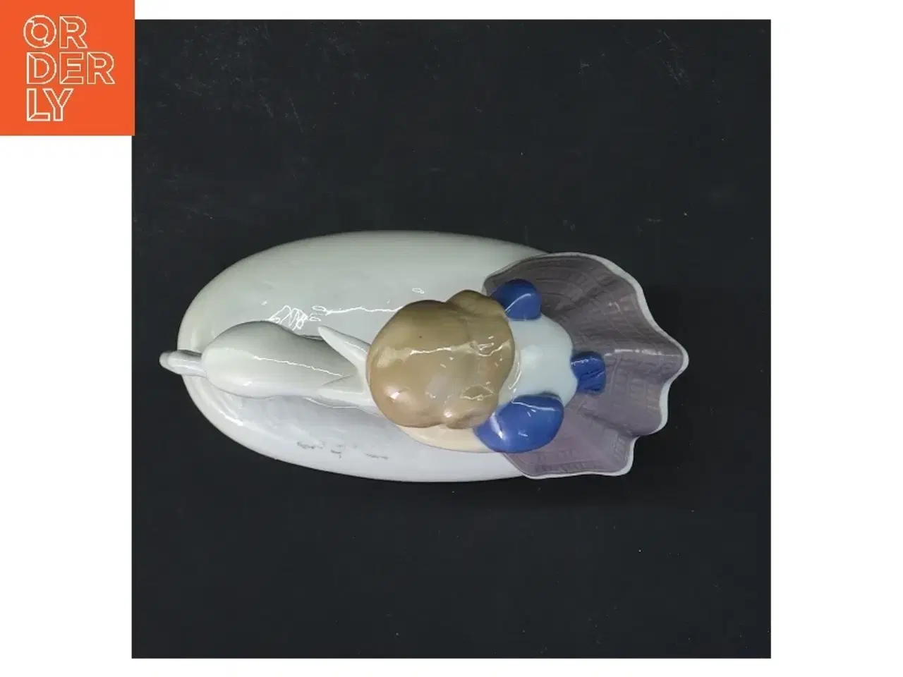 Billede 4 - Porcelænsfigur af pige og dådyr (str. 13x11 cm)