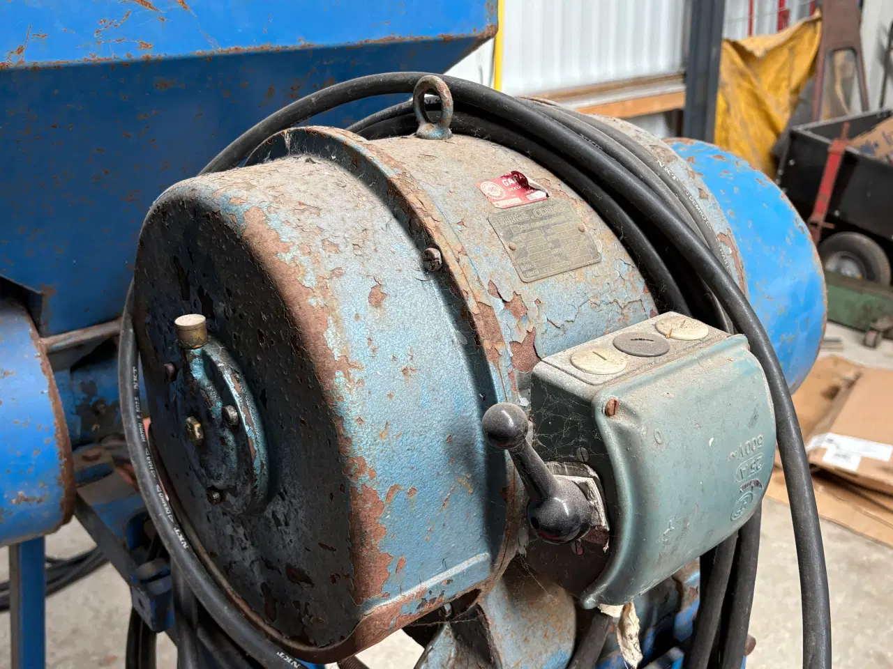 Billede 7 - MICA Kornkværn med ekstra skiver.