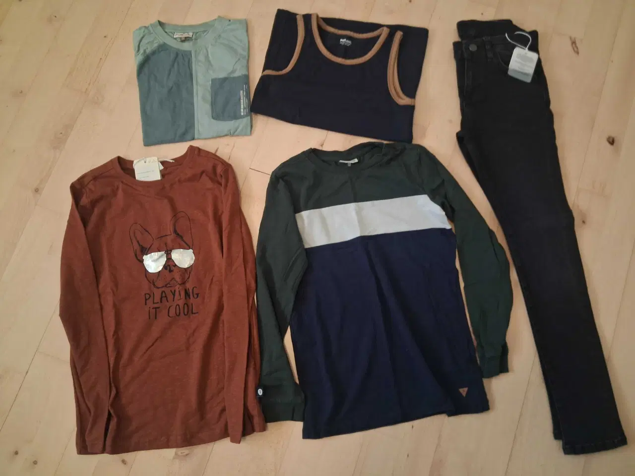 Billede 1 - 9-10år, Pompdelux 5 dele