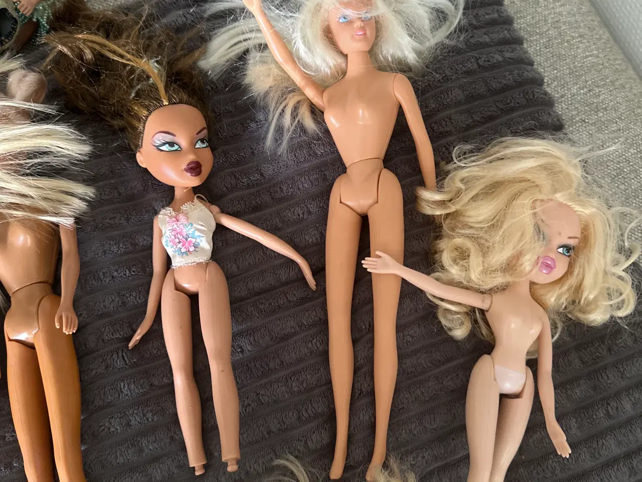 Billede 4 - Barbie dukker 