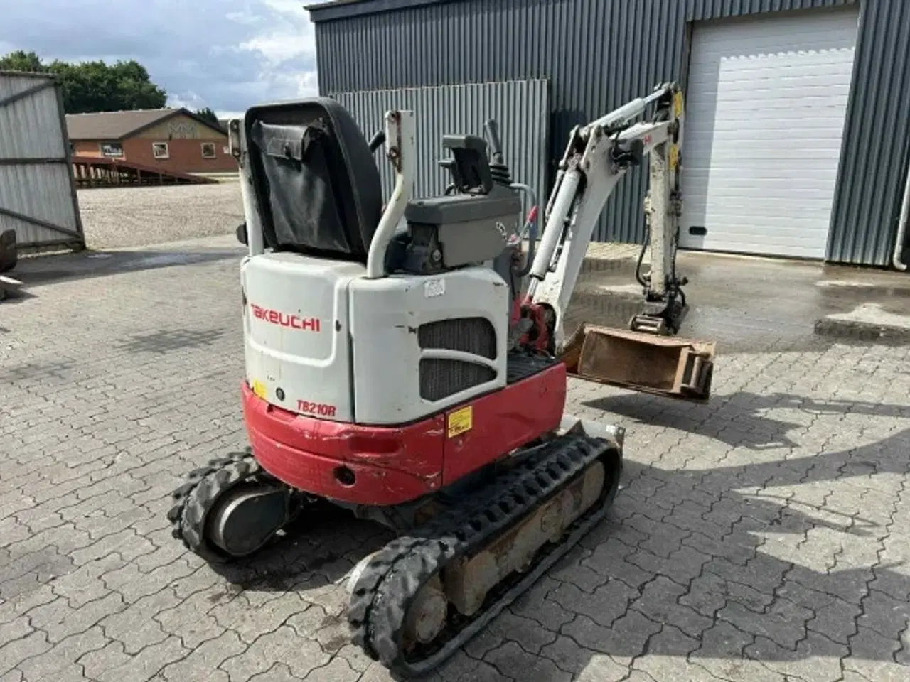 Billede 6 - Takeuchi TB210R - Minigraver / Tiltman og 2 skolve 