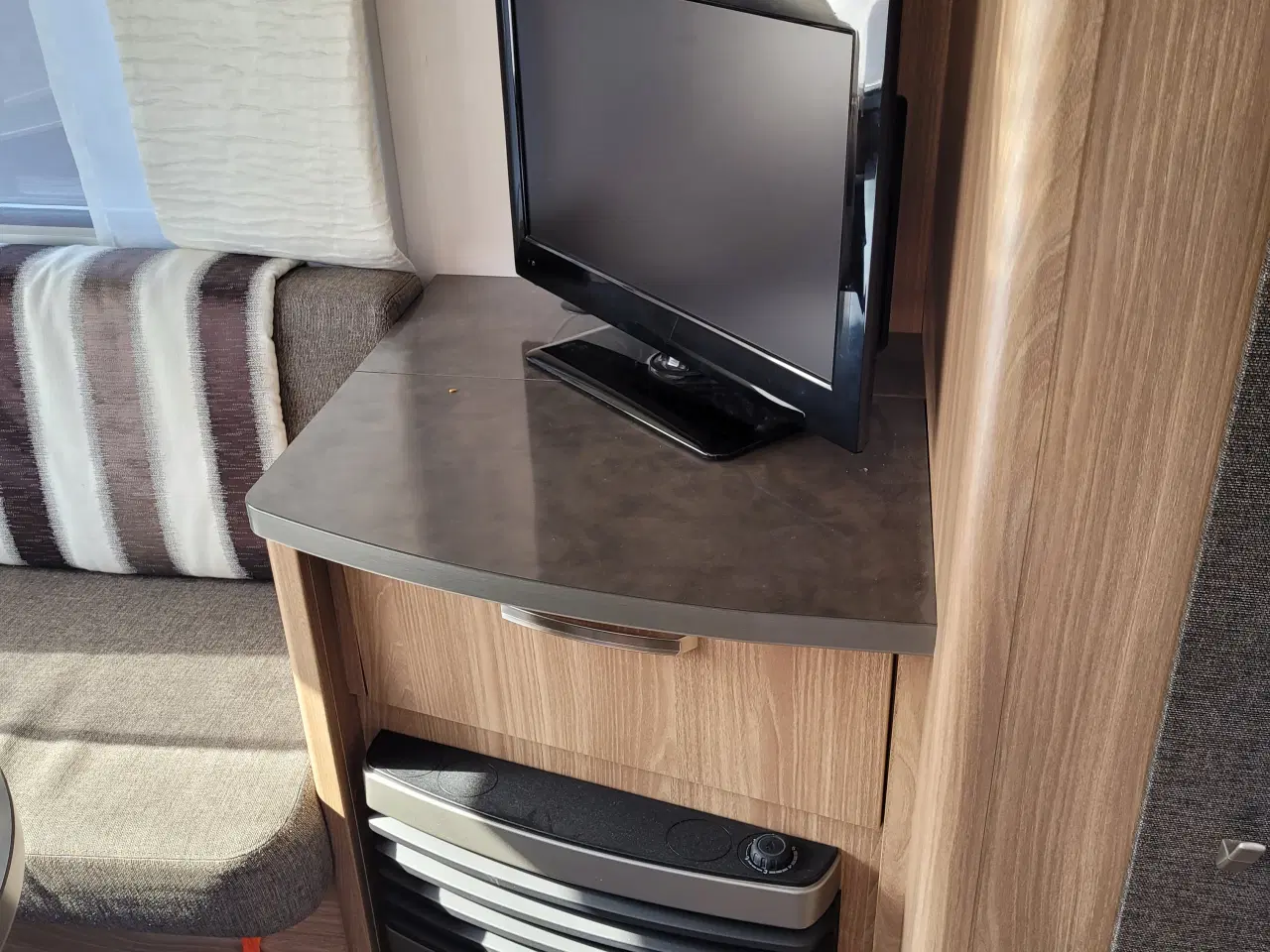 Billede 3 - Flot Burstner campingvogn 