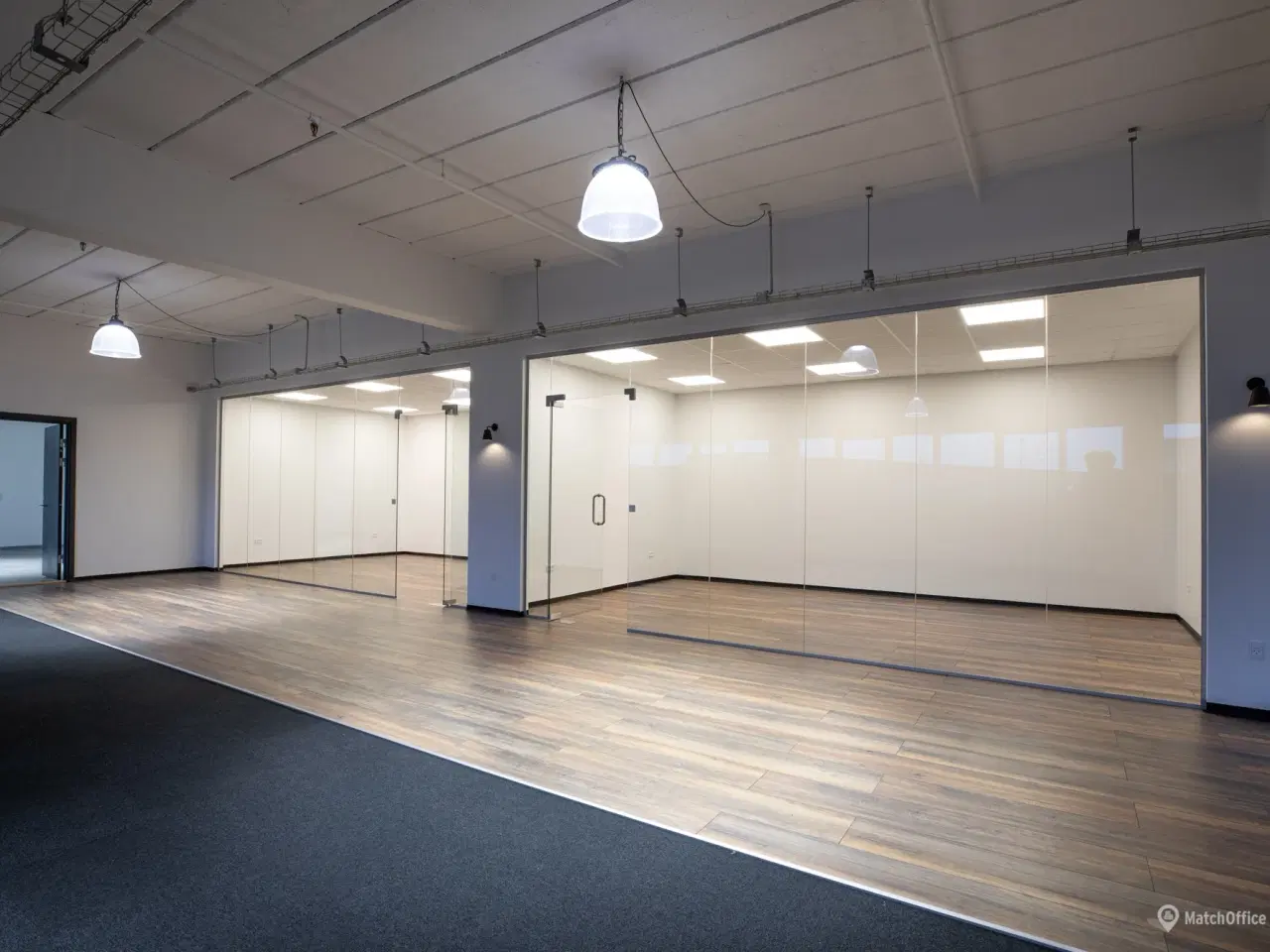 Billede 8 - 1501-39: Roholmsvej 10S, 1tv. - 526 m²